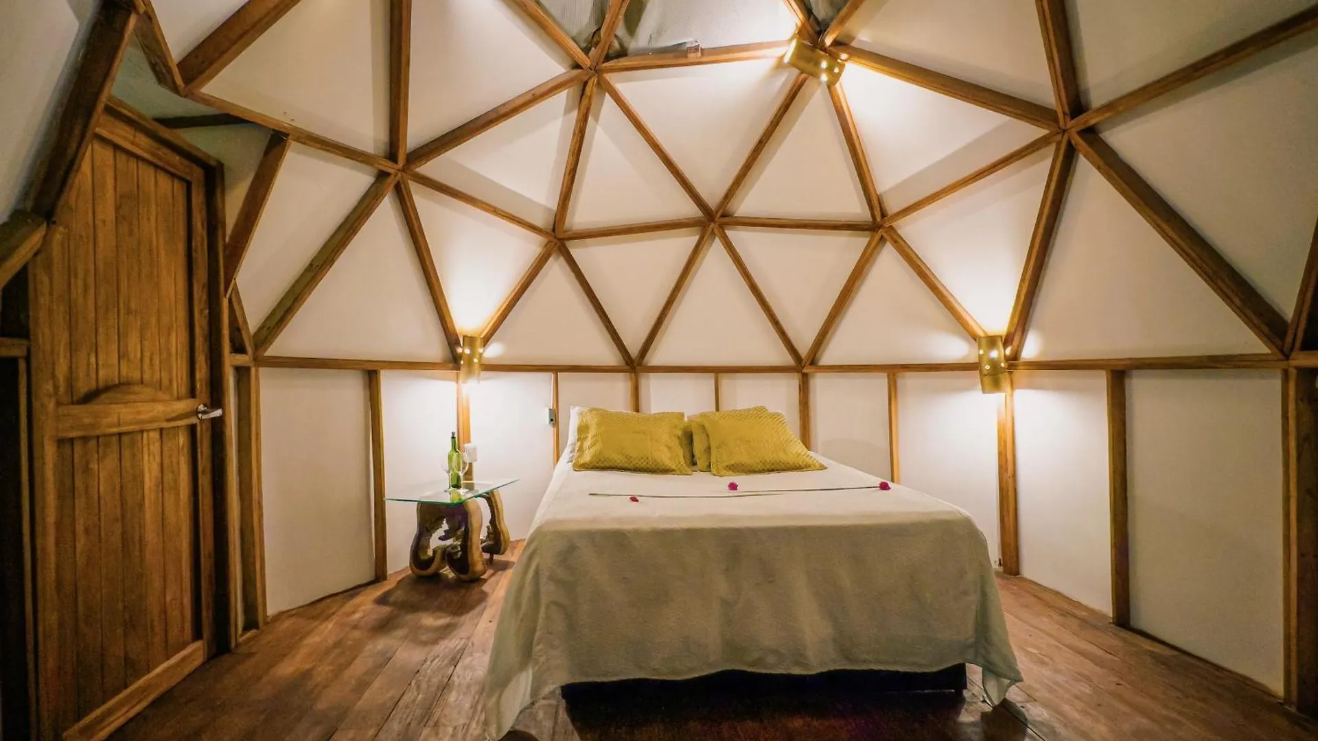 Genn Eco Hotel La Poza